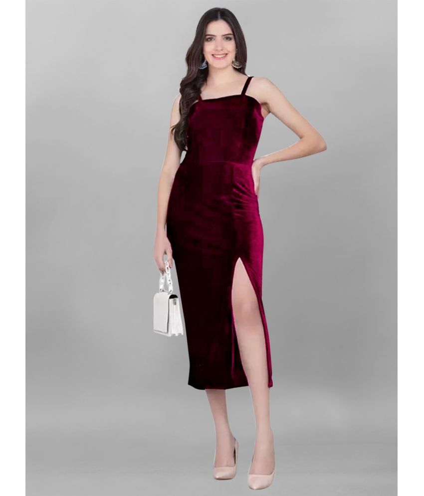     			Apnisha - Wine Velvet Women's Side Slit Dress ( Pack of 1 )