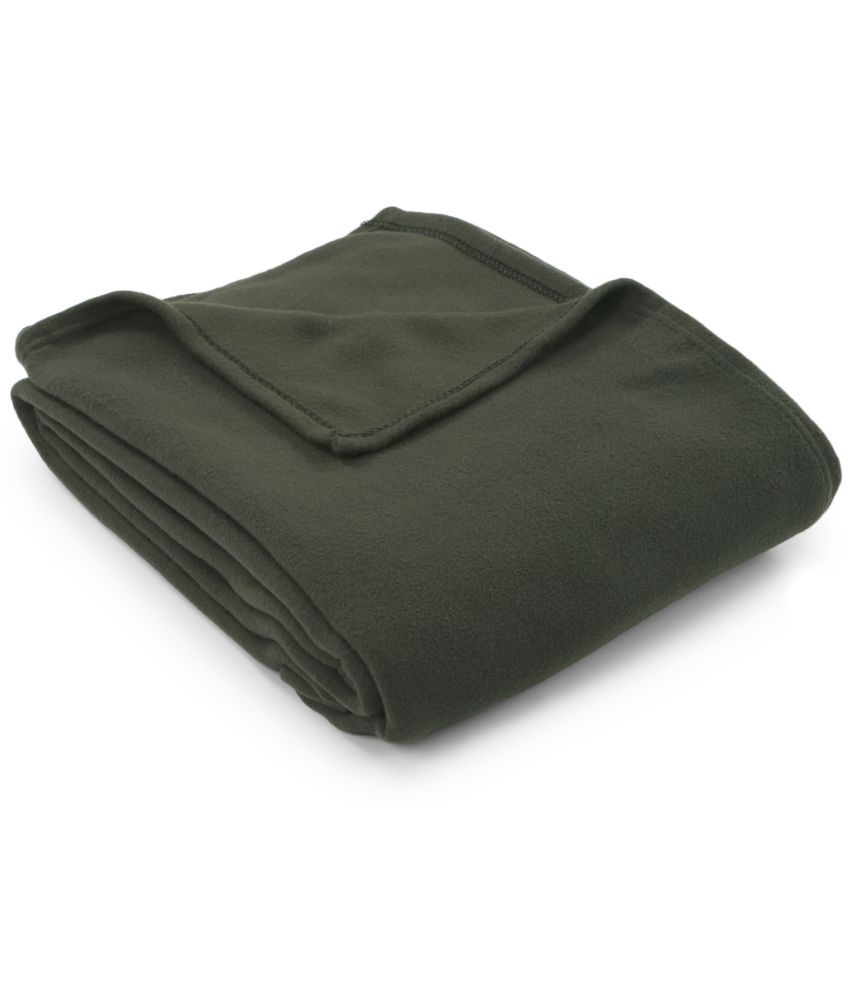     			HOMETALES Fleece Mild Winter Solid Single Blanket ( 120 x 220 cm ) Pack of 1 - Olive