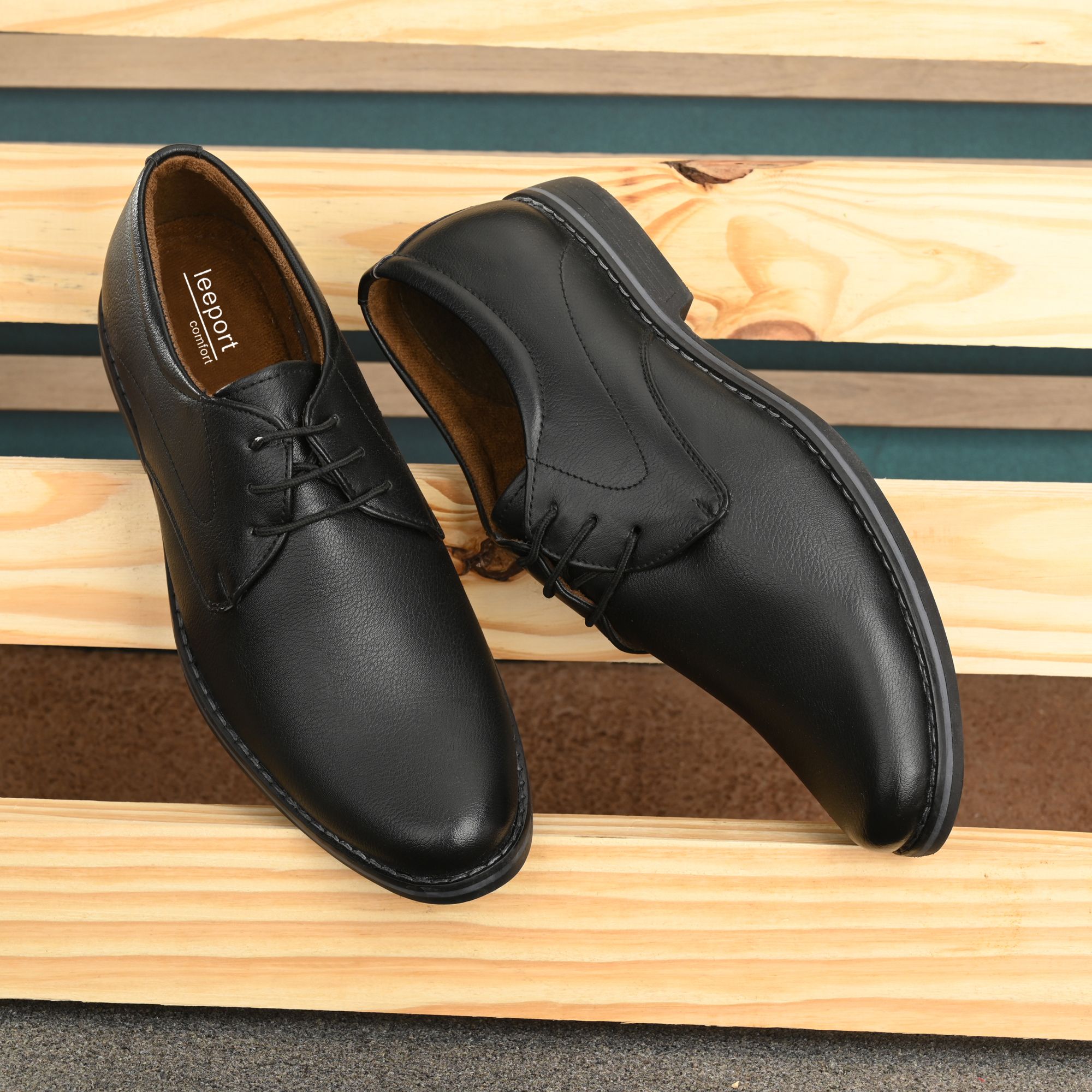     			Leeport - Black Men's Formal Shoes