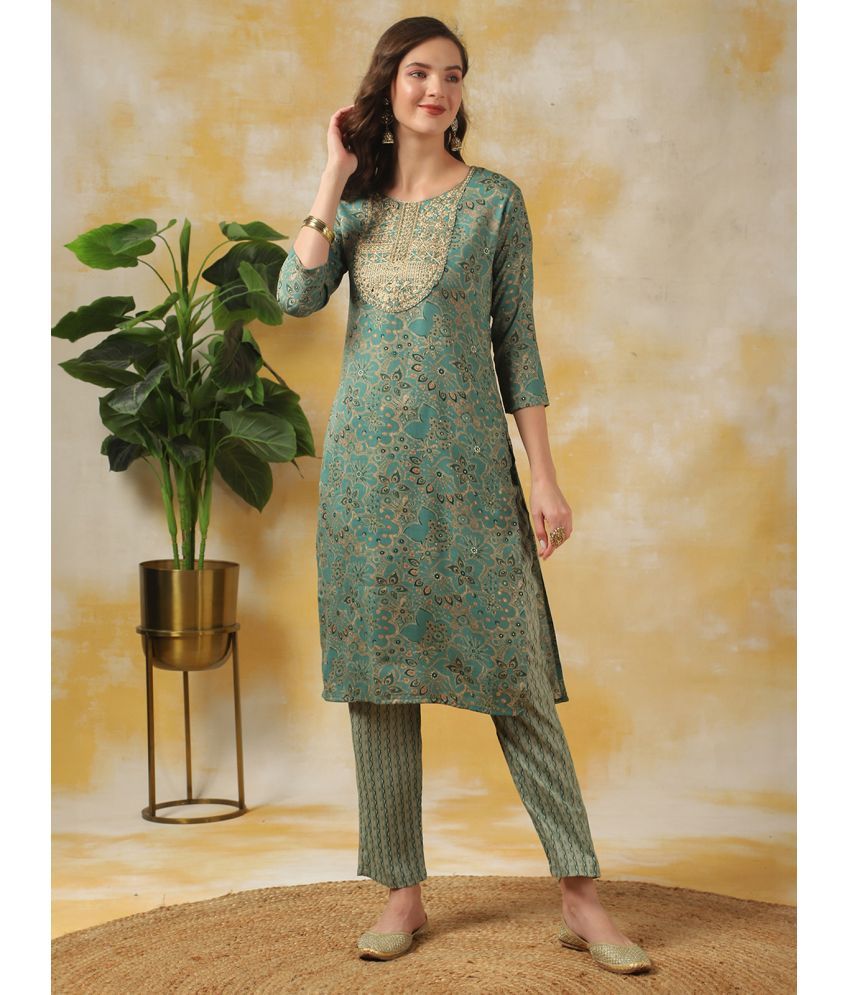     			Rangita Women Green Rayon Zari Embroidred Straight Knee Length Kurta with Pant Set