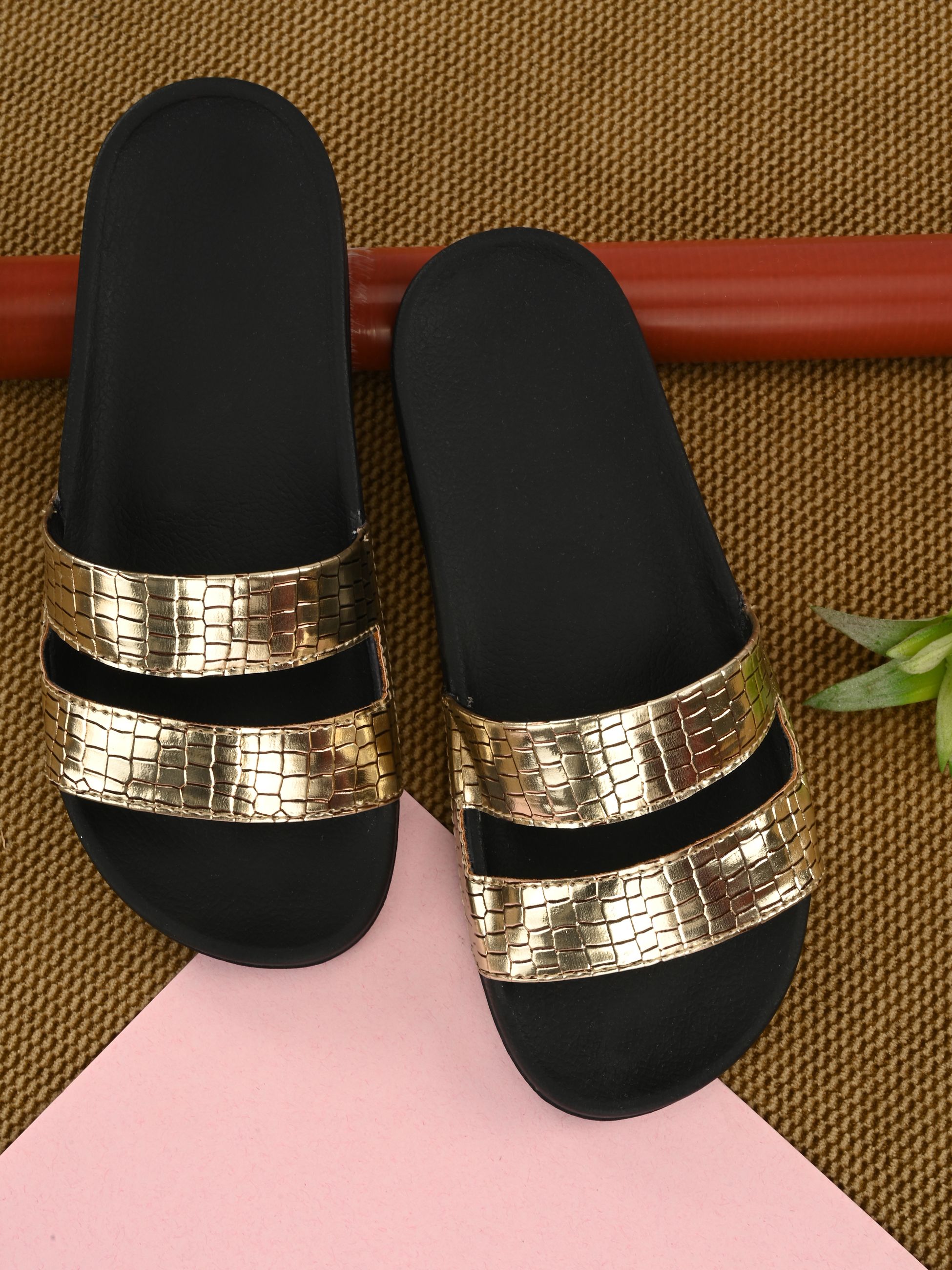     			Bucik Gold Slides