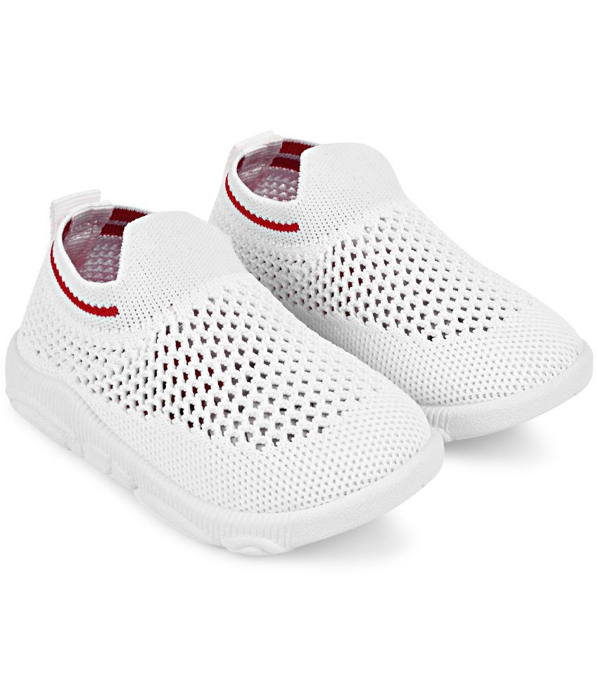     			Kats - White Boy's Sneakers ( 1 Pair )