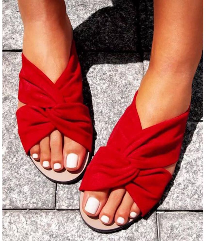     			Shoetopia Girls Red Flats