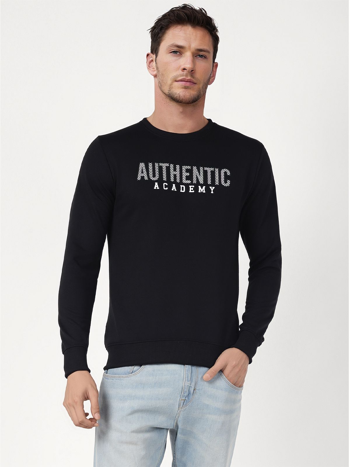     			UrbanMark Men Regular Fit Printed Full Sleeves Round Neck Fleece Sweatshirt-Black