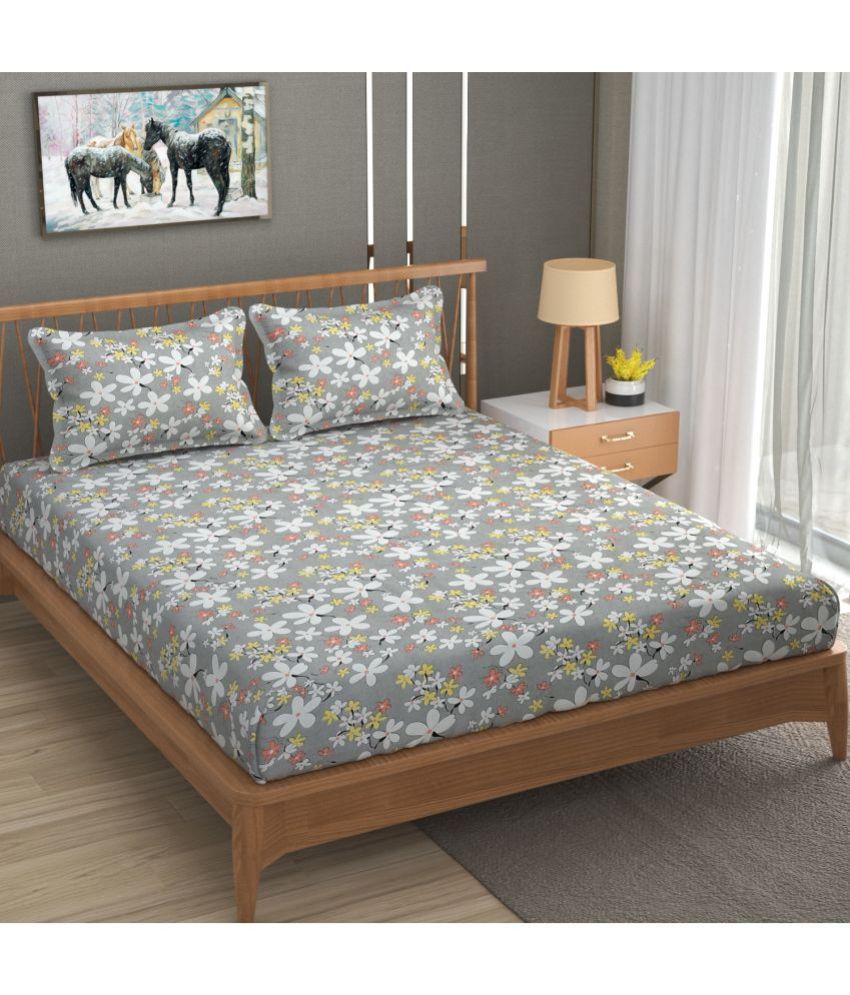     			Homefab India Microfiber Floral Double Bedsheet with 2 Pillow Covers - Light Grey