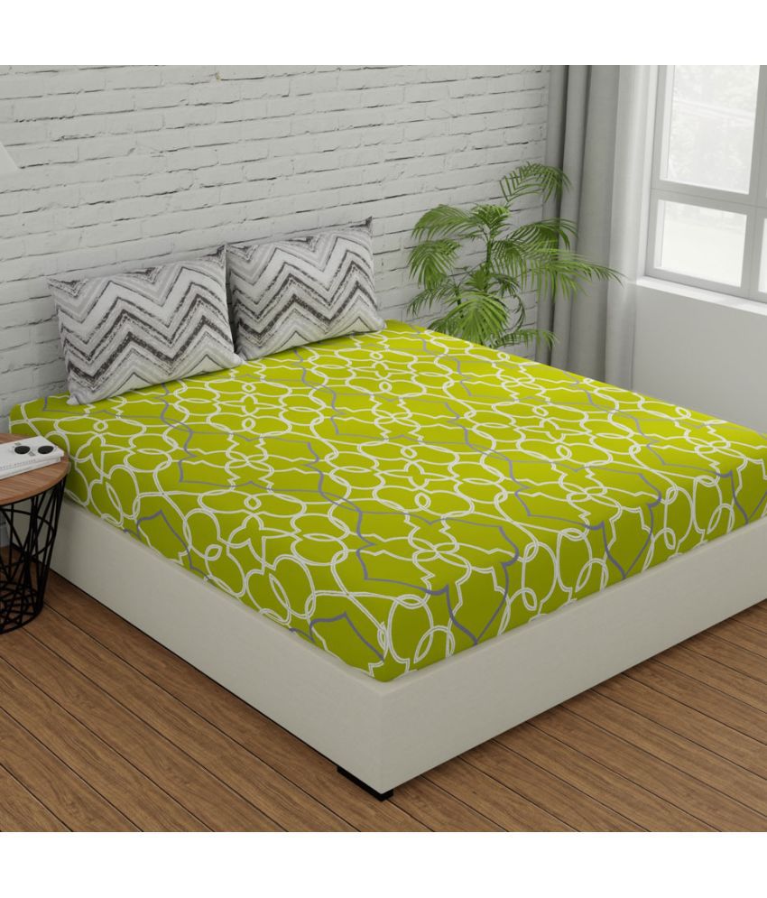     			Huesland Cotton Abstract Double Size Bedsheet with 2 Pillow Covers - Green