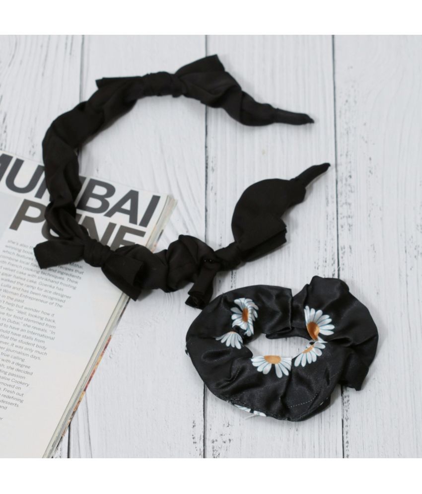     			Yellow Bee Black Bow Hairband with Daisy Scrunchie- Black