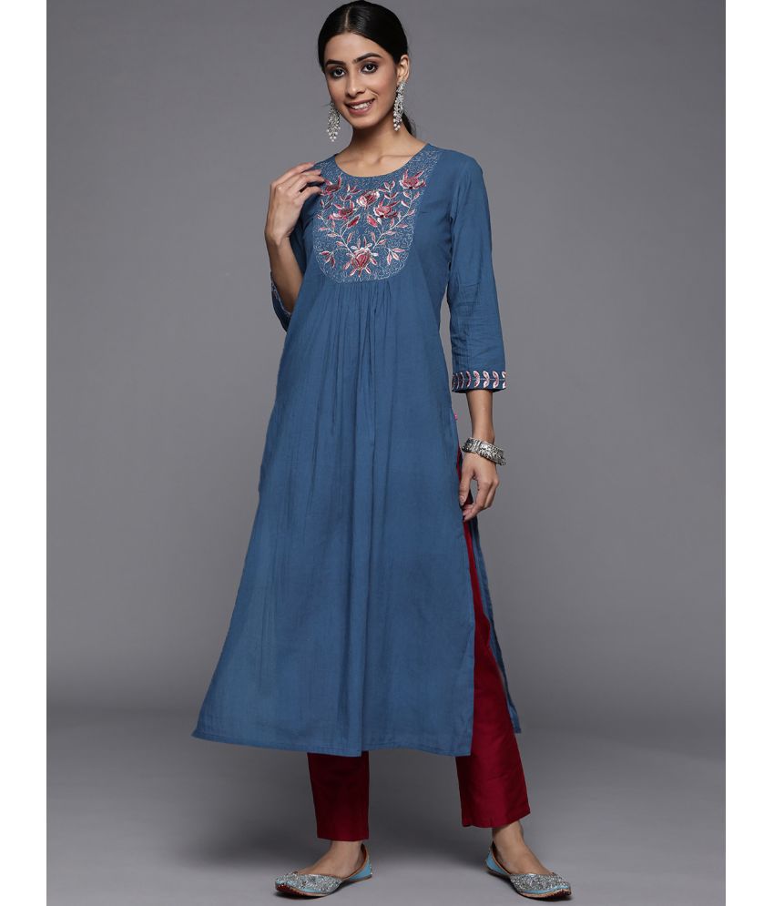     			Varanga Cotton Embroidered Straight Women's Kurti - Blue ( Pack of 1 )