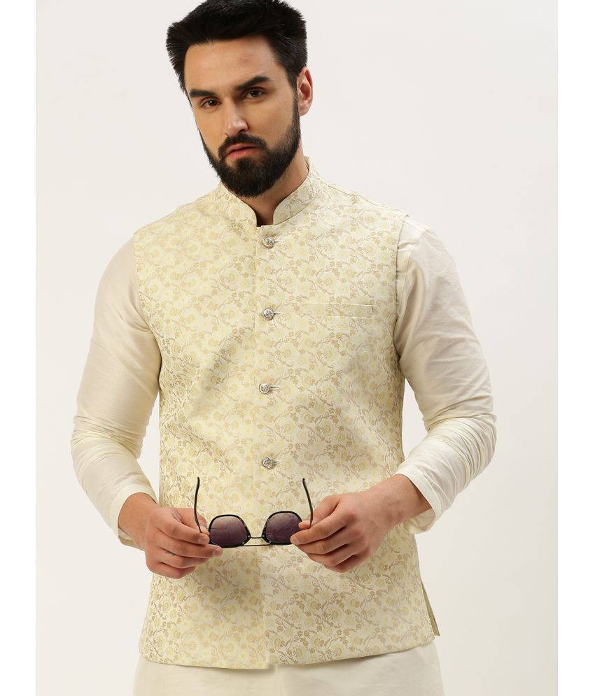     			Showoff - Cream Silk Blend Men's Nehru Jacket ( Pack of 1 )