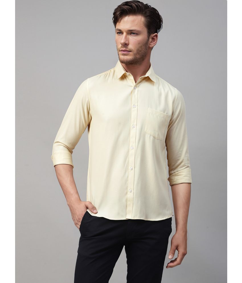     			UrbanMark Cotton Blend Slim Fit Solids Full Sleeves Men's Casual Shirt - Yellow ( Pack of 1 )