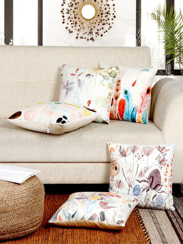     			HOMETALES - Set of 5 Cushion Covers Abstract Themed