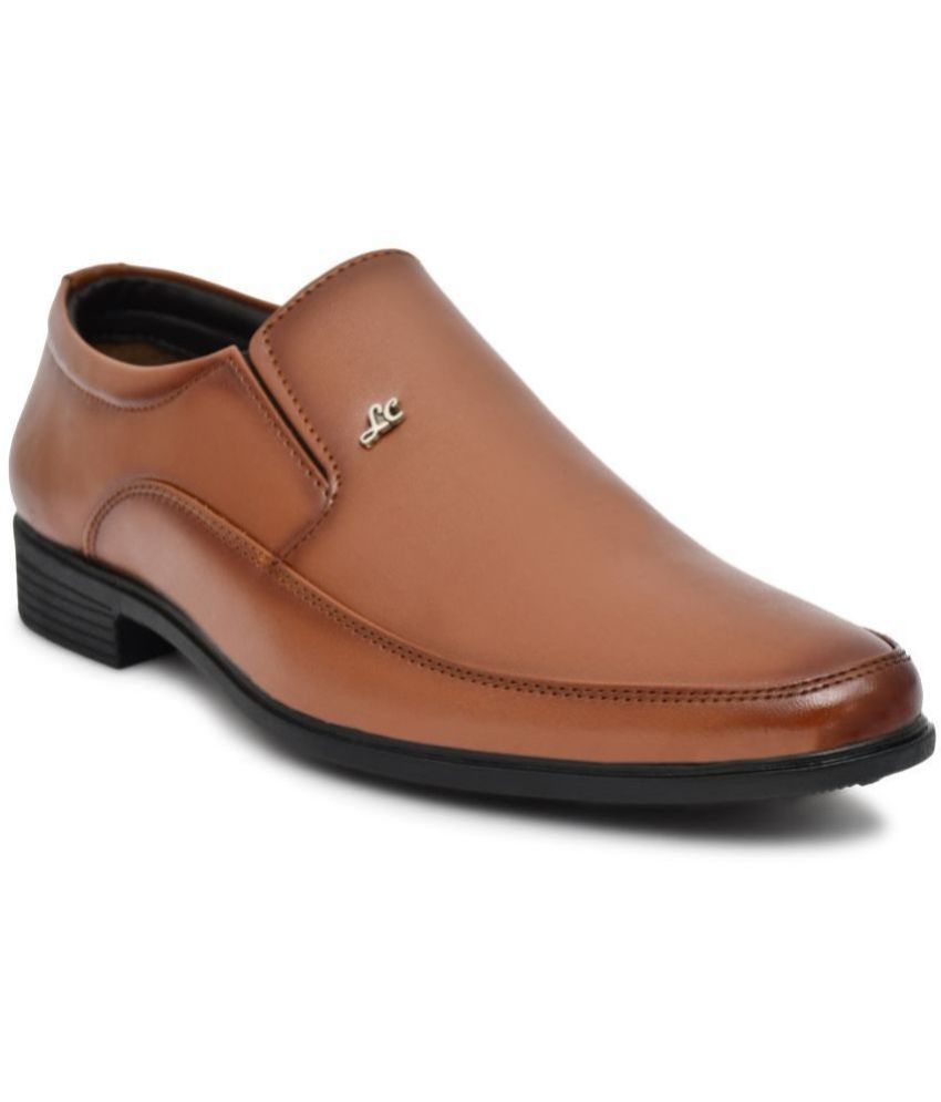     			HiDa - Brown Men's Slip On Formal Shoes