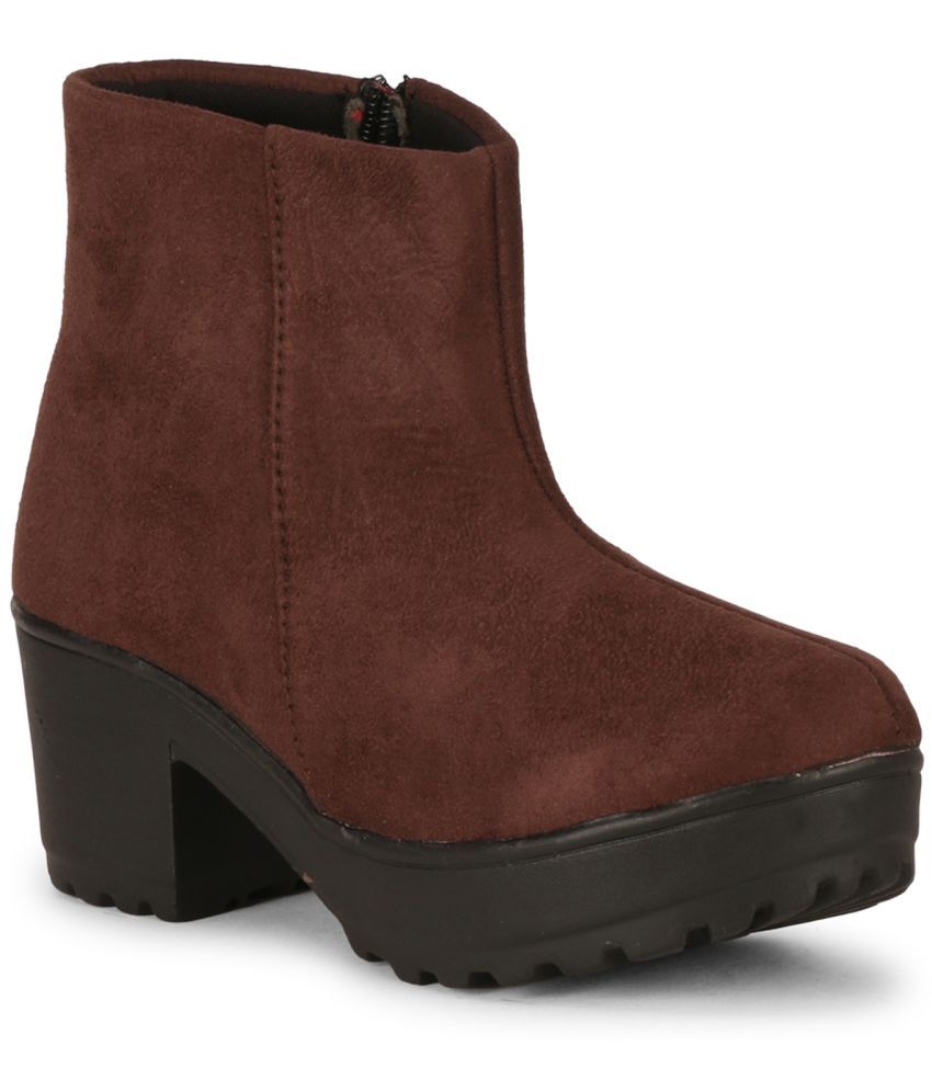     			Ishransh - Brown Women's Ankle Length Boots