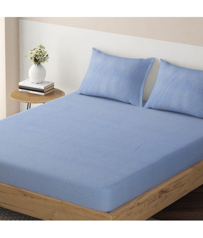     			HOKIPO Microfibre Diagonal Striped Fitted Fitted bedsheet with 2 Pillow Covers ( Double Bed ) - Blue