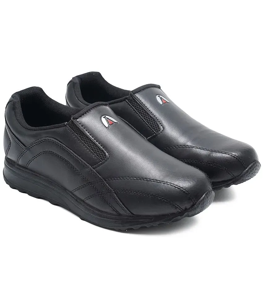 Sports shoes for store men snapdeal