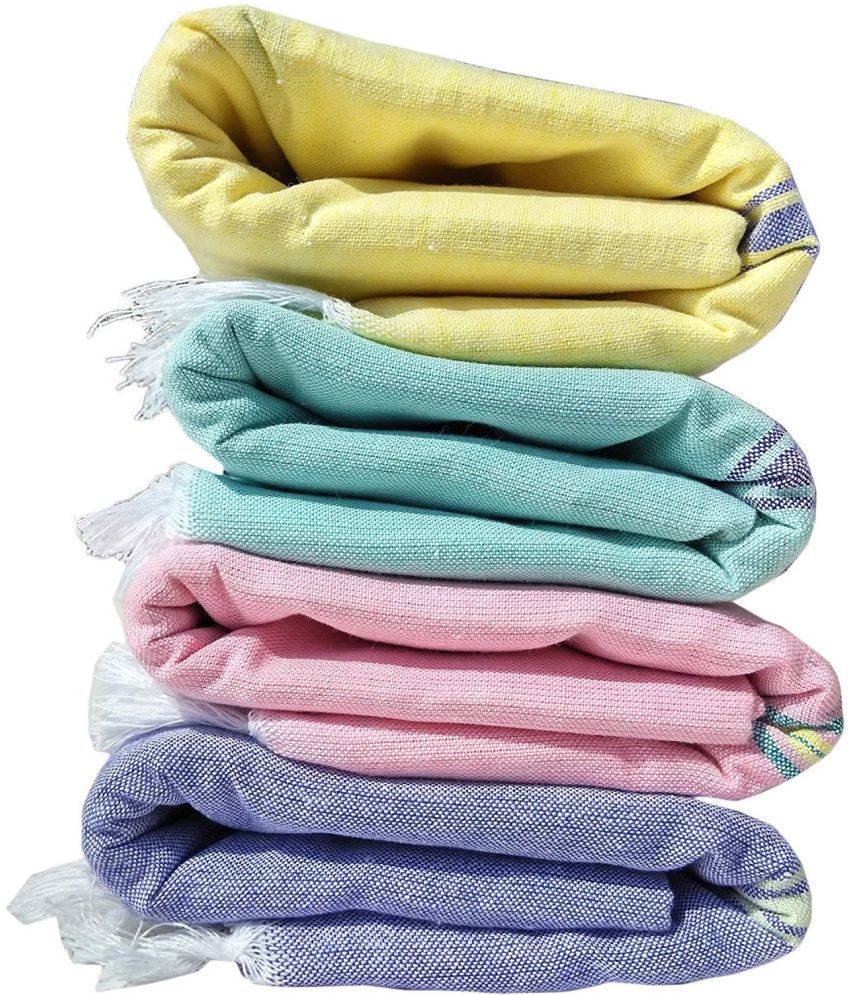     			Abhitex Cotton Solid Below 300 -GSM Bath Towel ( Pack of 4 ) - Multicolor