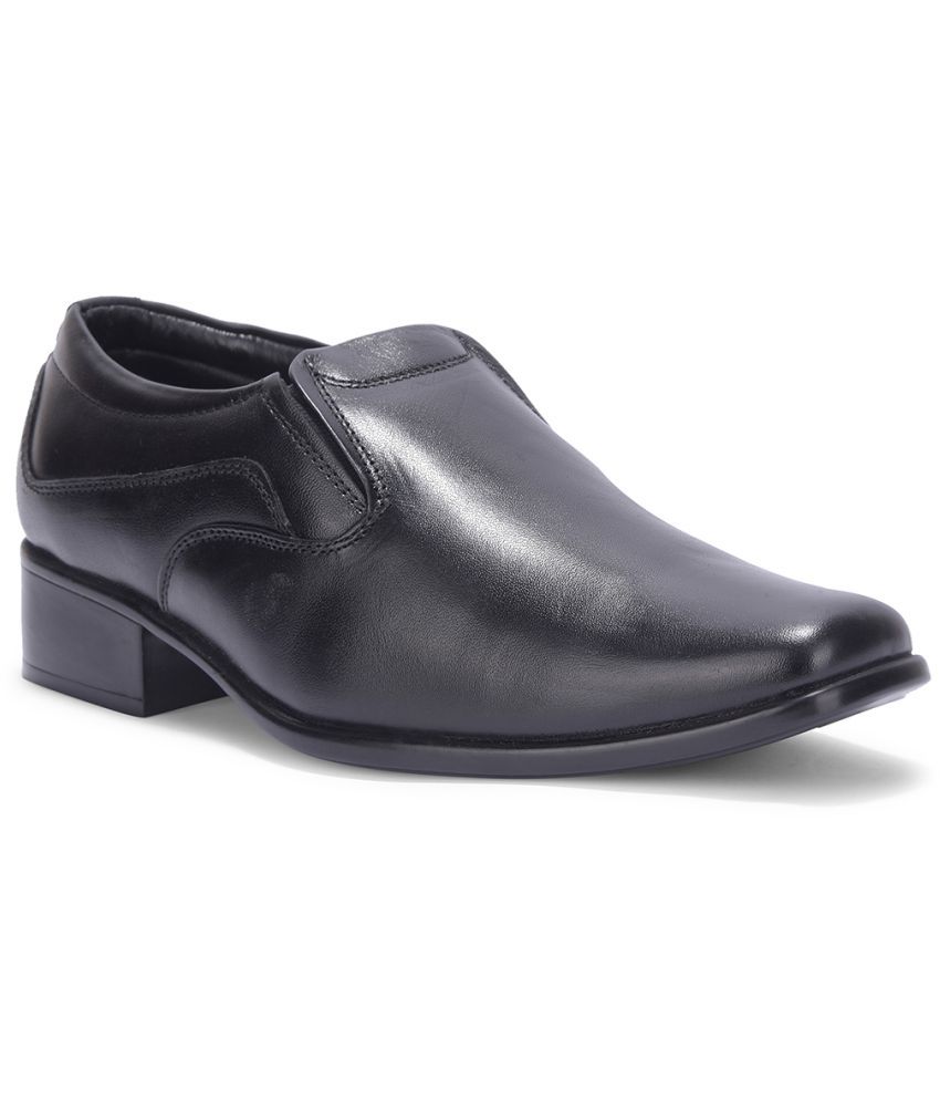     			Liberty Black Men's Slip On Formal Shoes