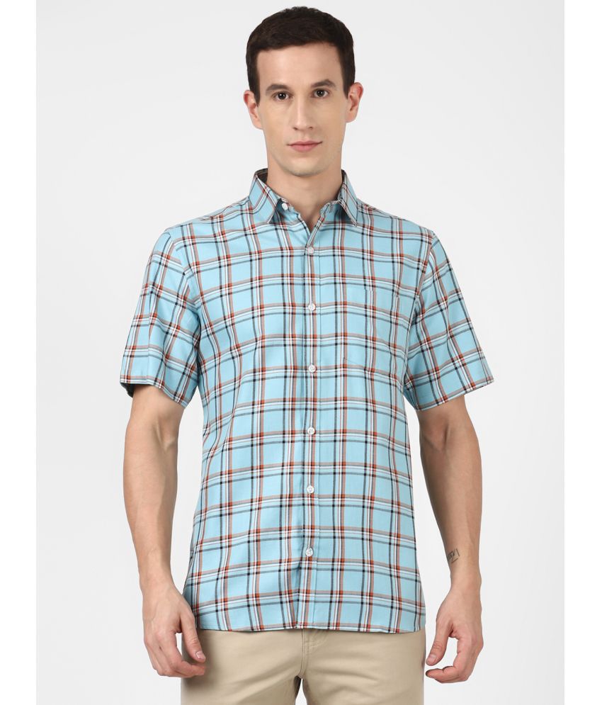     			UrbanMark 100% Cotton Regular Fit Checks Half Sleeves Men's Casual Shirt - Light Blue ( Pack of 1 )