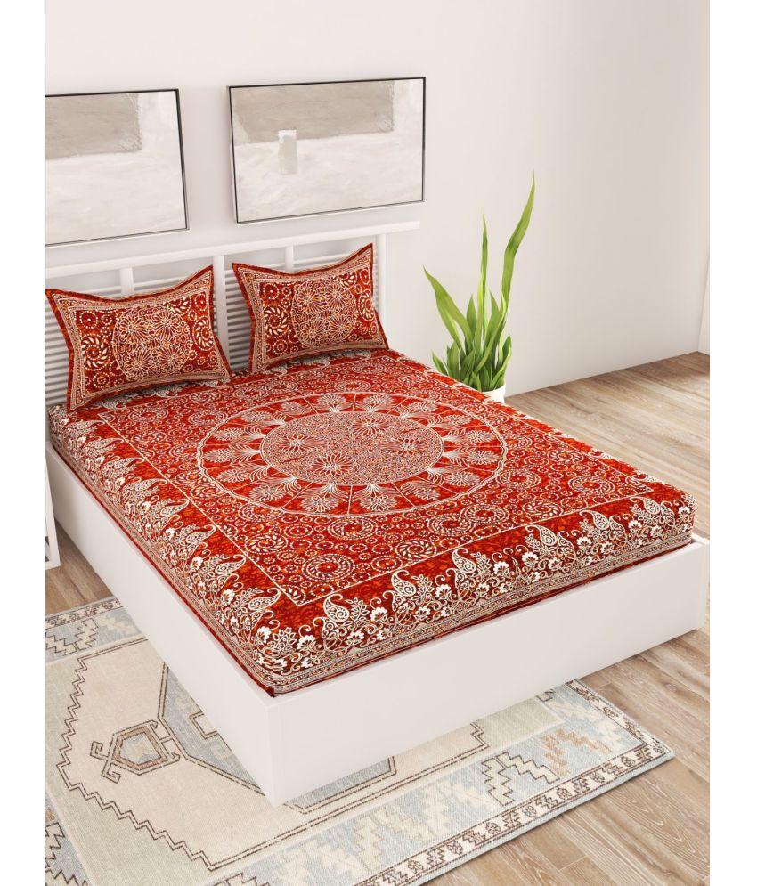     			HOMETALES Cotton Ethnic Double Bedsheet with 2 Pillow Covers - Maroon