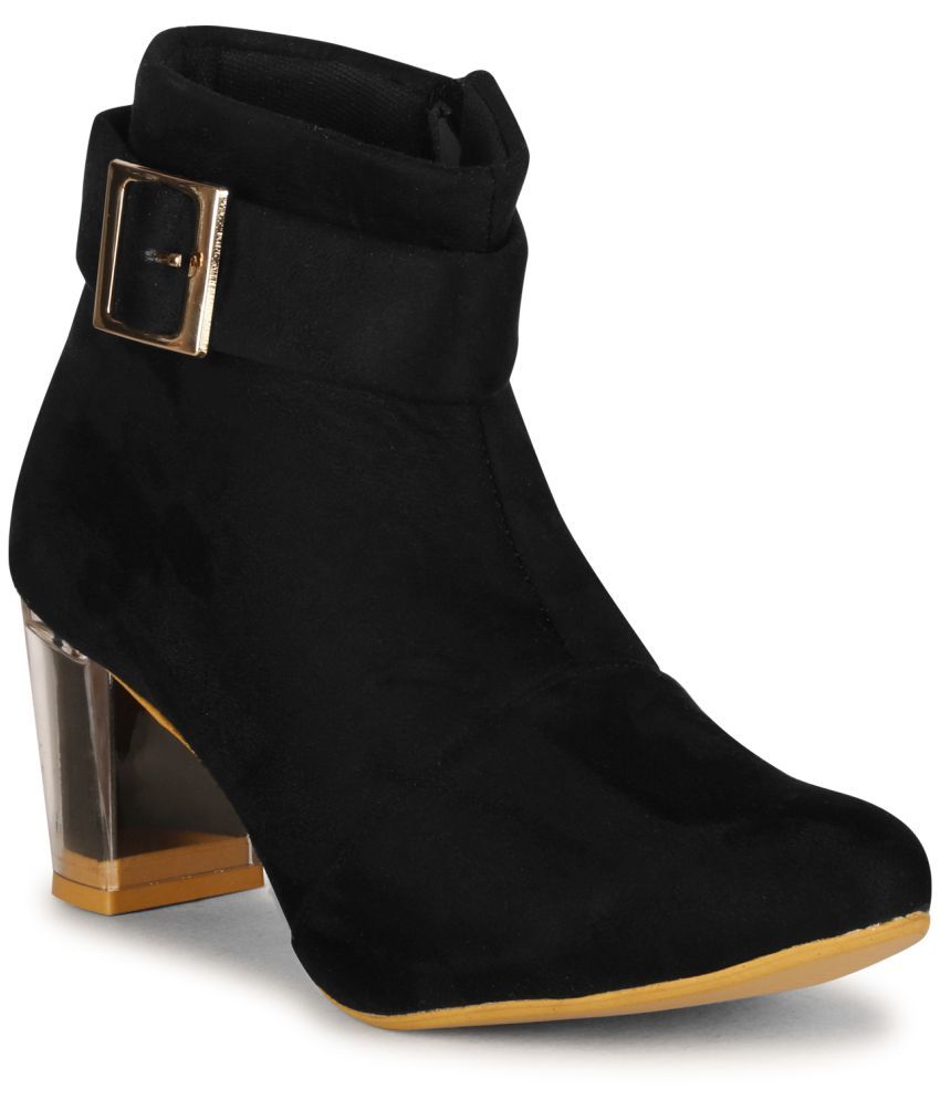     			Ishransh Black Women's Ankle Length Boots