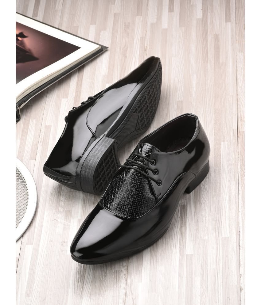     			Bucik Black Men's Derby Formal Shoes