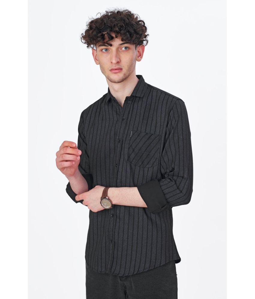     			Somore Cotton Blend Regular Fit Striped Full Sleeves Men's Casual Shirt - Black ( Pack of 1 )