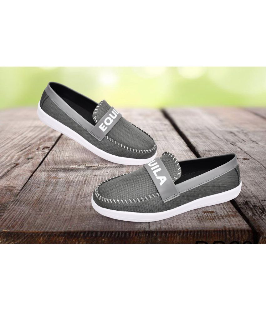     			Akiko Gray Men's Slip on