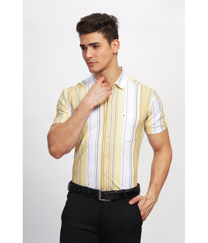     			BULLMER Cotton Blend Regular Fit Colorblock Half Sleeves Men's Casual Shirt - Yellow ( Pack of 1 )