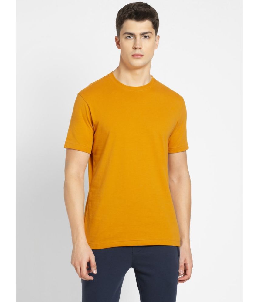     			Jockey 2714 Men's Super Combed Cotton Rich Solid Round Neck T-Shirt - Desert Sun