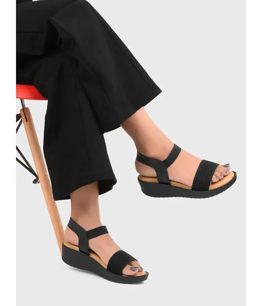 Campus Black Floater Sandals - Buy Campus Black Floater Sandals Online at  Best Prices in India on Snapdeal