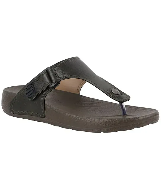 action PHY 110 Comfortable, Ourdoor, Stylish Men Black, Gold Sports Sandals  - Buy action PHY 110 Comfortable, Ourdoor, Stylish Men Black, Gold Sports Sandals  Online at Best Price - Shop Online for