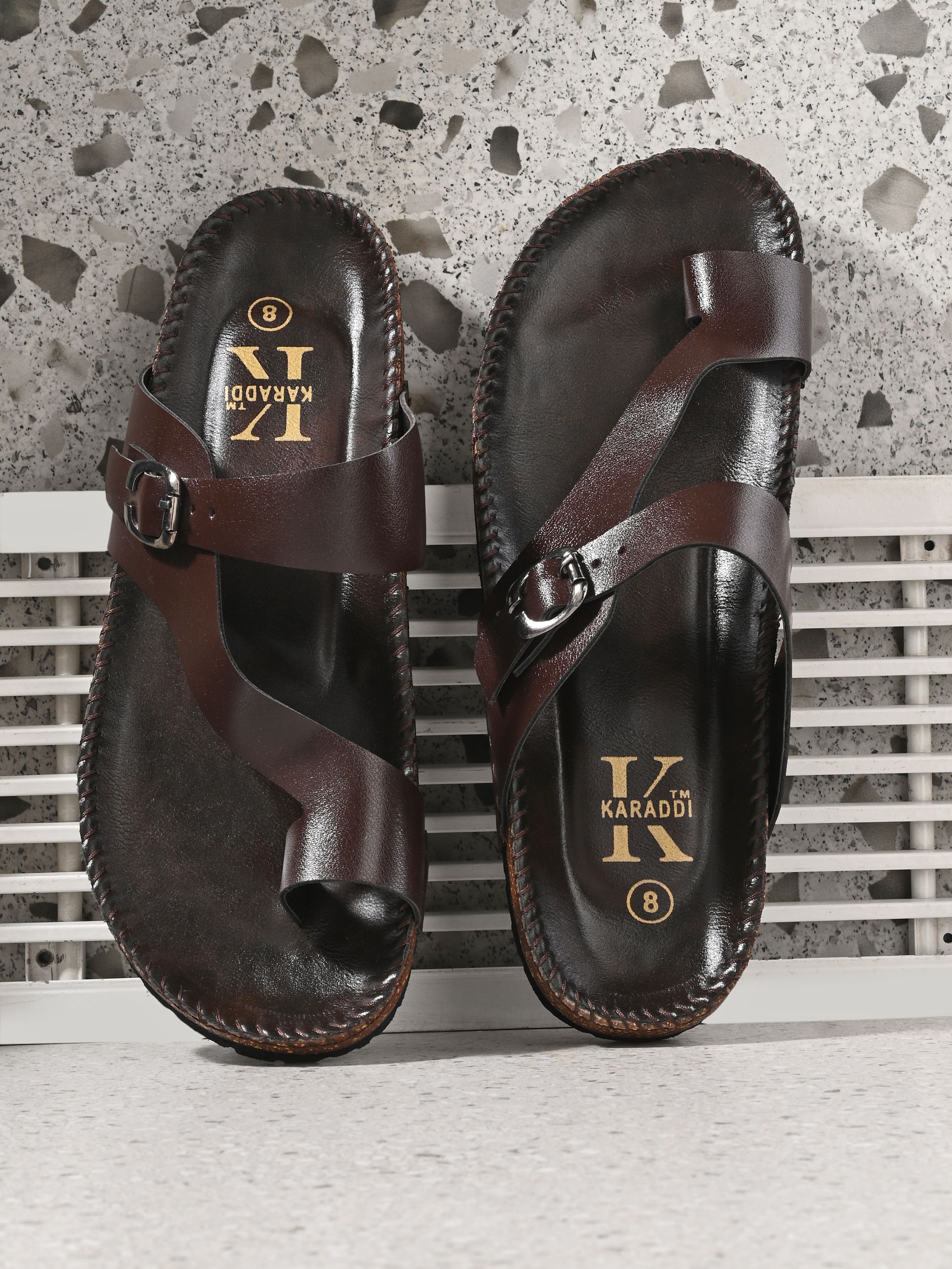     			KARADDI Brown Men's Daily Slipper