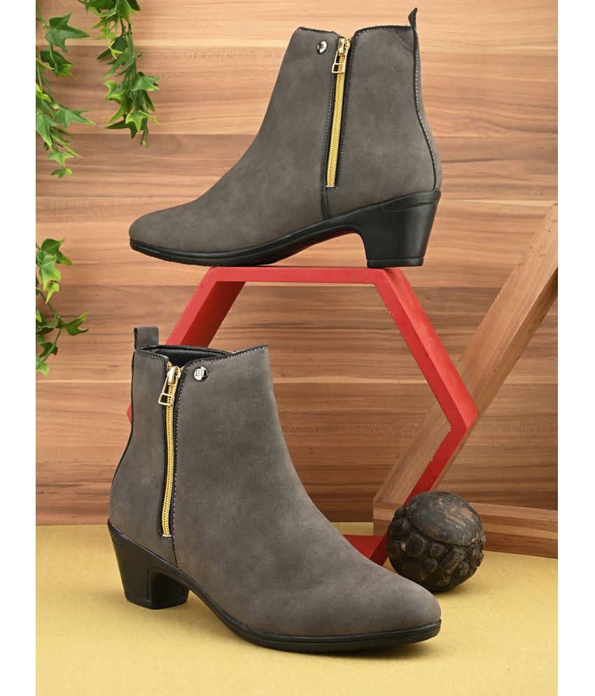     			El Paso Gray Women's Ankle Length Boots