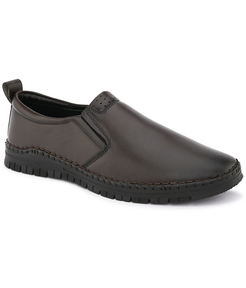     			Fashion Victim Brown Men's Slip On Formal Shoes