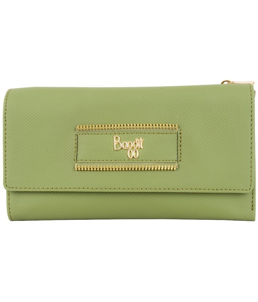     			Baggit Faux Leather Green Women's Three fold Wallet ( Pack of 1 )