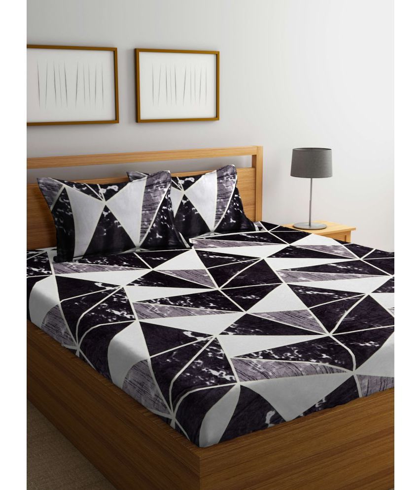     			Klotthe Woollen Colorblock 1 Double King Size Bedsheet with 2 Pillow Covers - Black