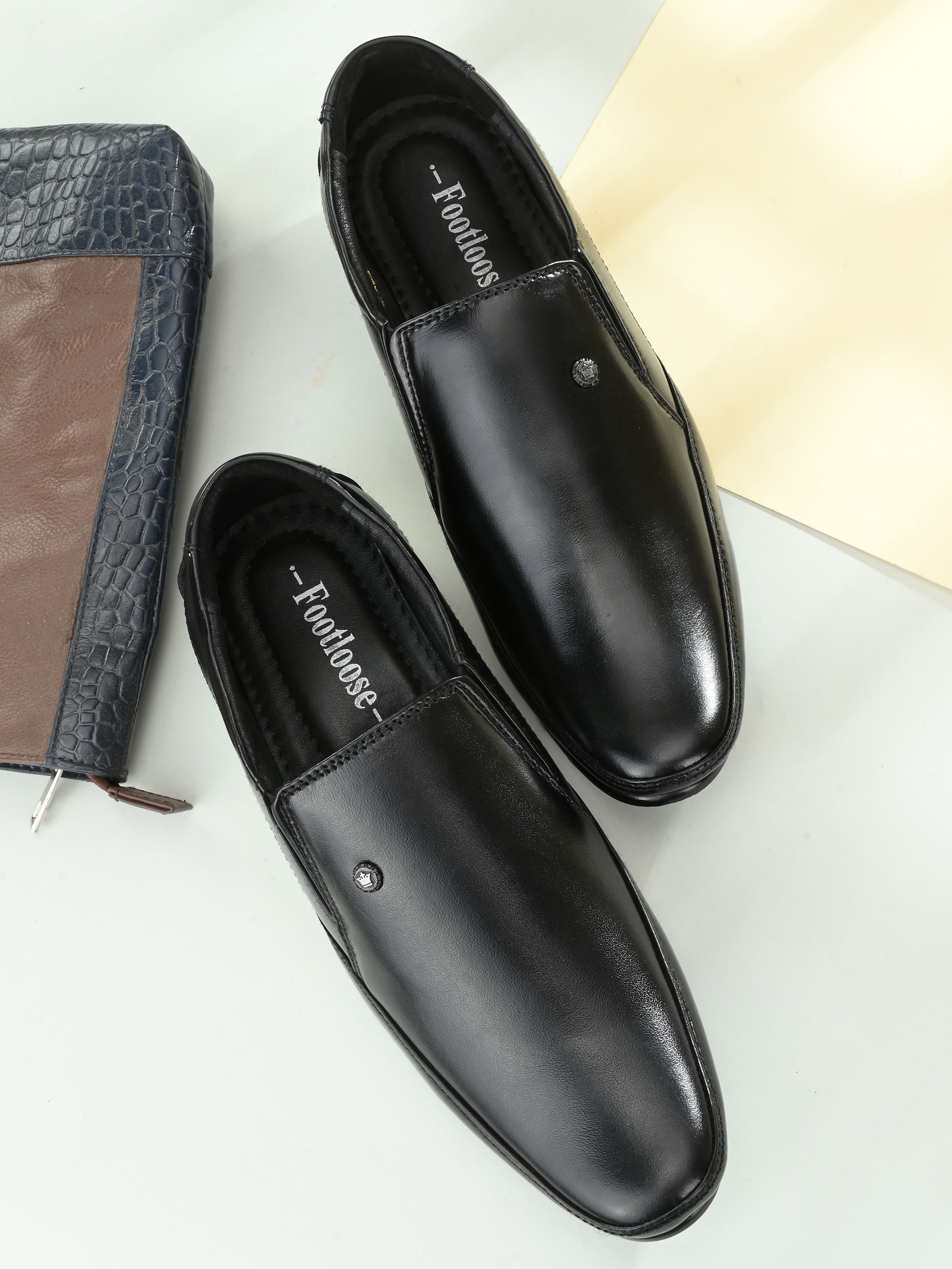     			Footloose Black Men's Slip On Formal Shoes