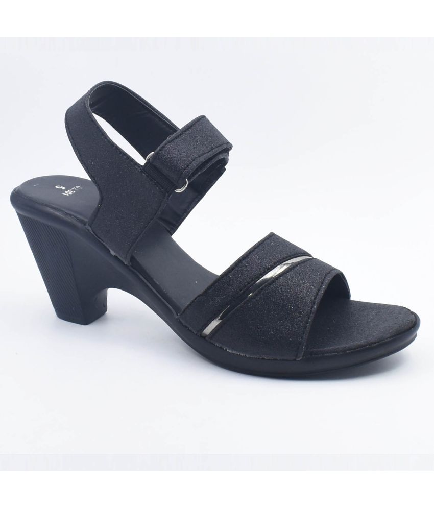     			IndiForce Gray Women's Sandal Heels