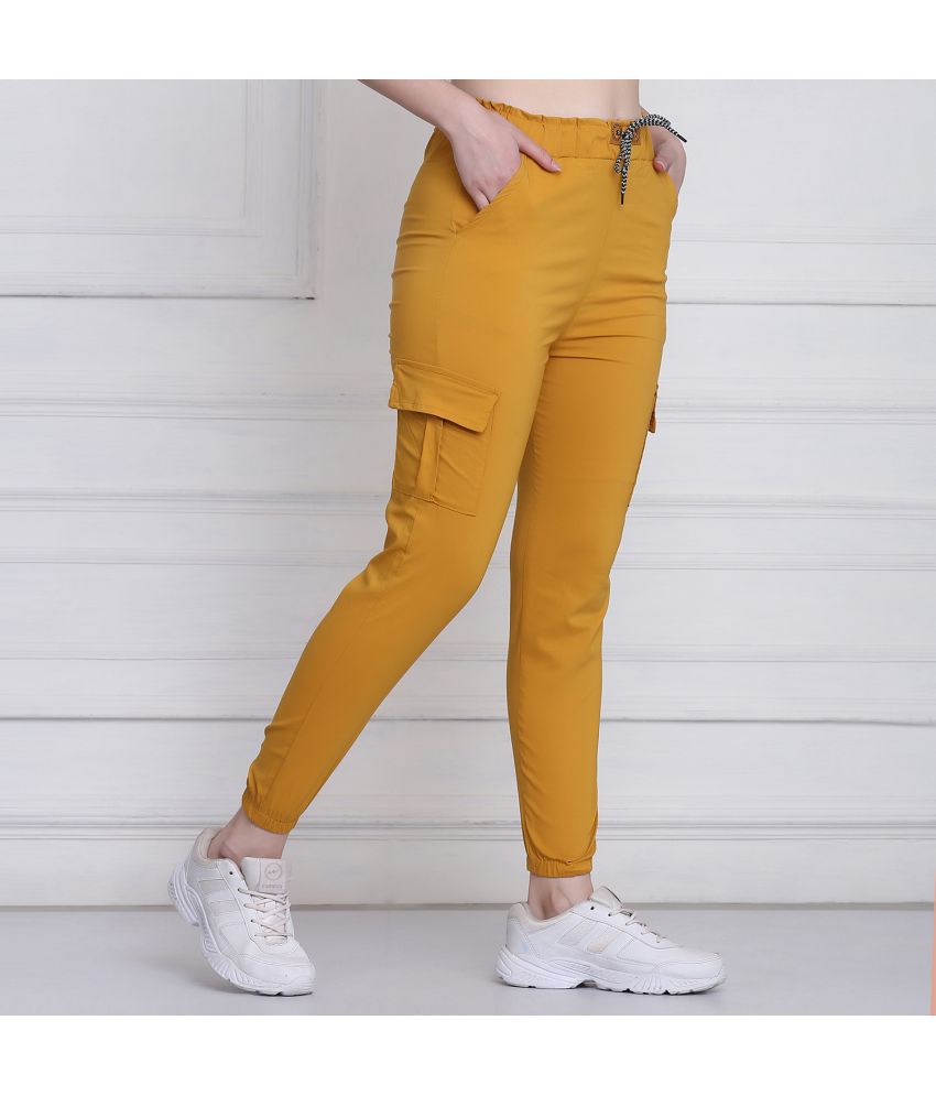     			BuyNewTrend Yellow Cotton Blend Slim Women's Cargo Pants ( Pack of 1 )