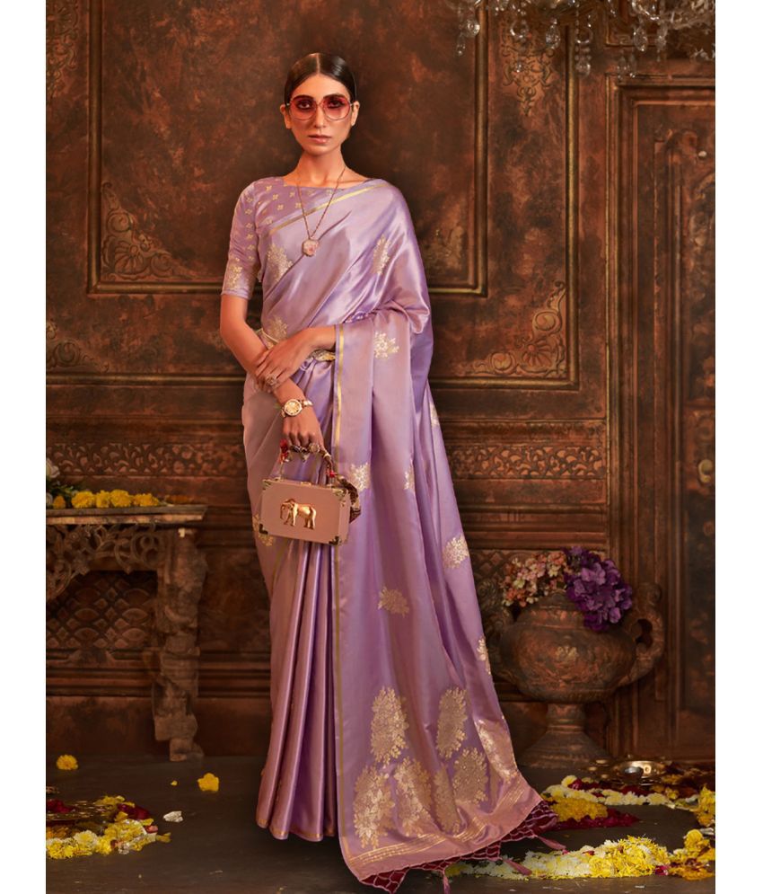     			Rangita Women Ethnic Motifs Woven Banarasi Silk Saree with Blouse Piece - Lavender	