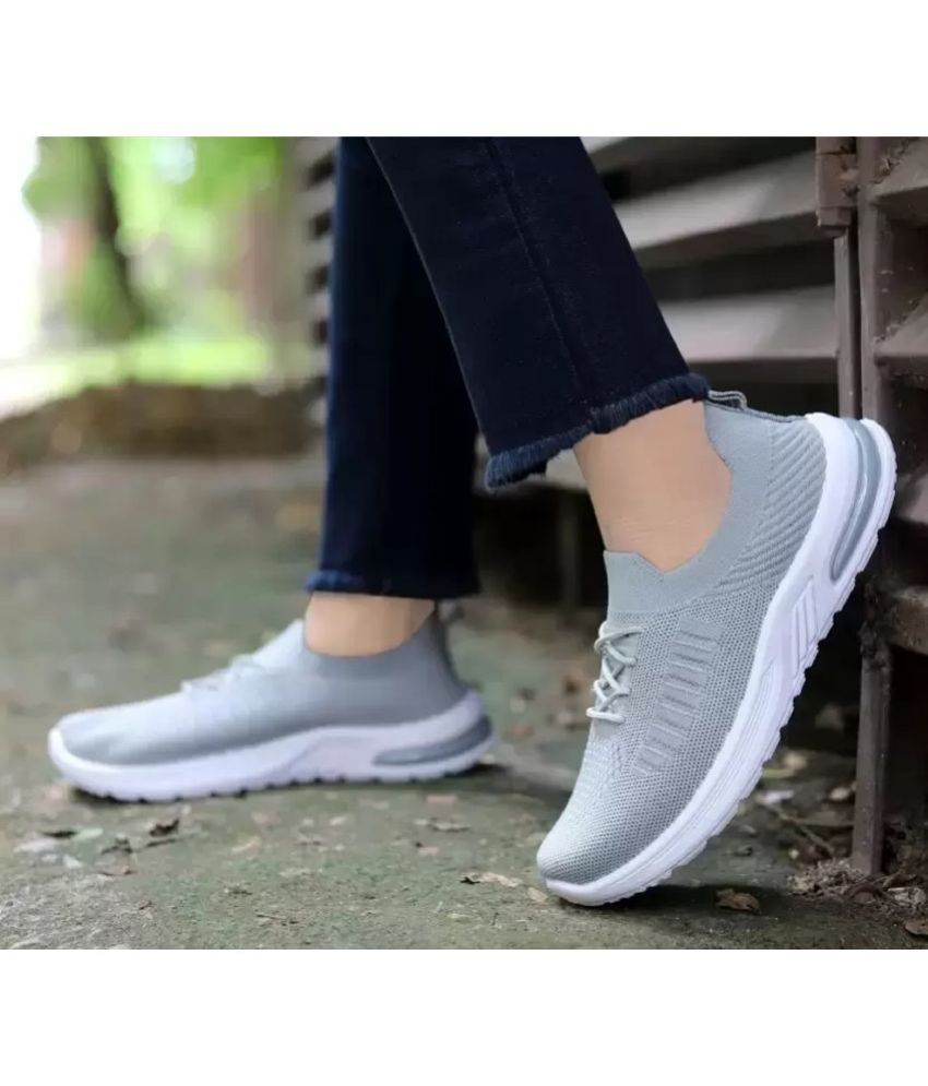     			Fabbmate - Light Grey Women's Running Shoes