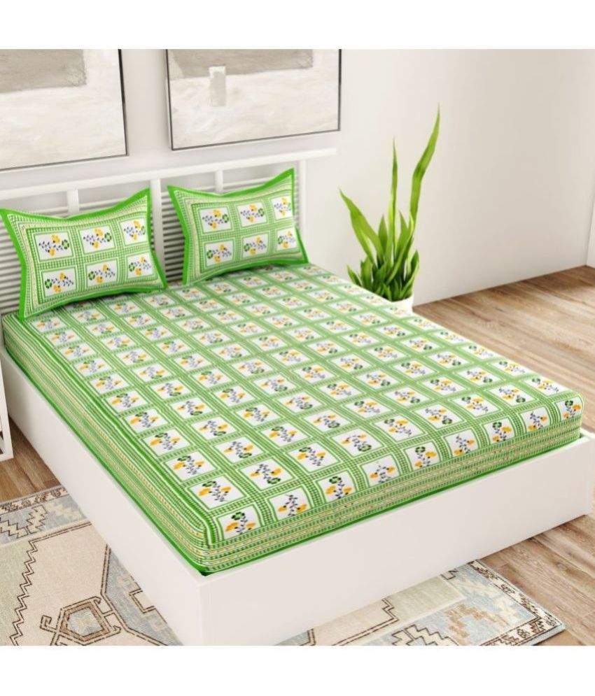     			Uniqchoice Cotton Floral 1 Double Bedsheet with 2 Pillow Covers - Green