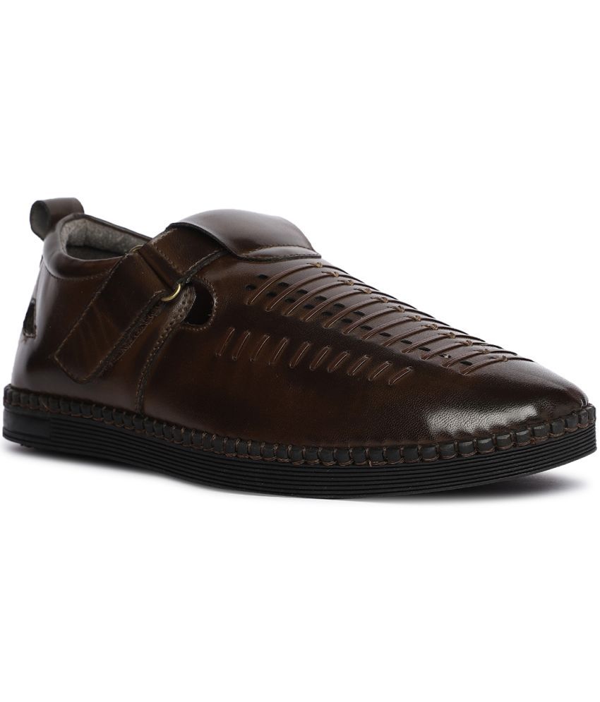     			Bata - Brown Men's Sandals