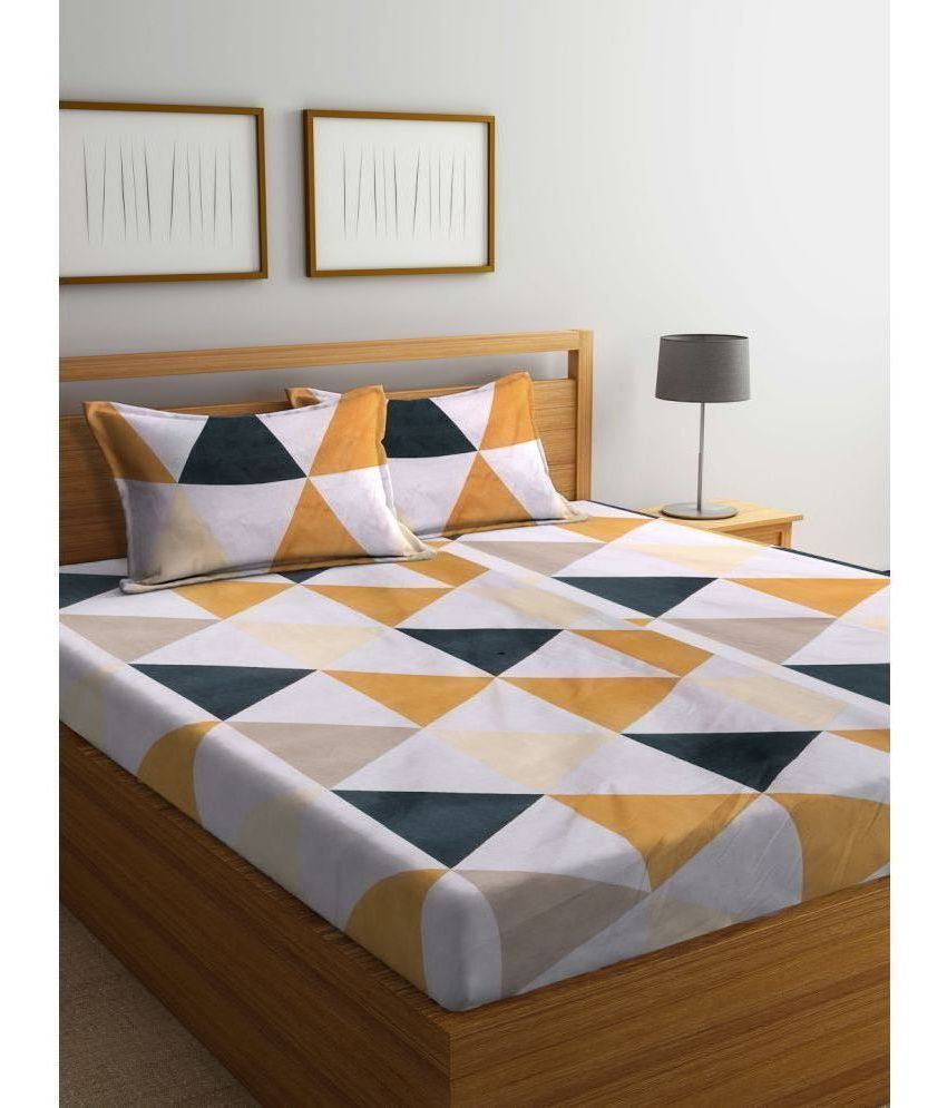     			Klotthe Poly Cotton Geometric 1 Double Bedsheet with 2 Pillow Covers - Multicolor