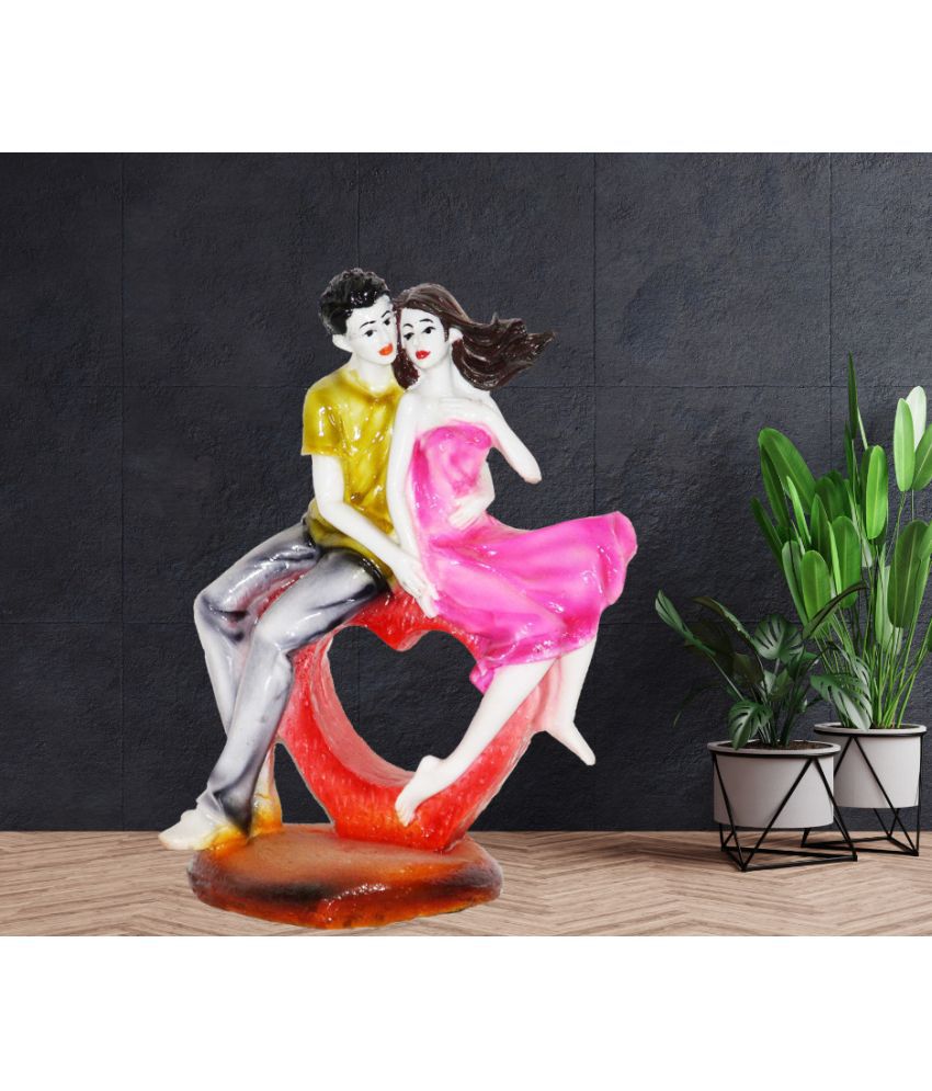     			Miss Peach Couple & Human Figurine 23 cm - Pack of 1
