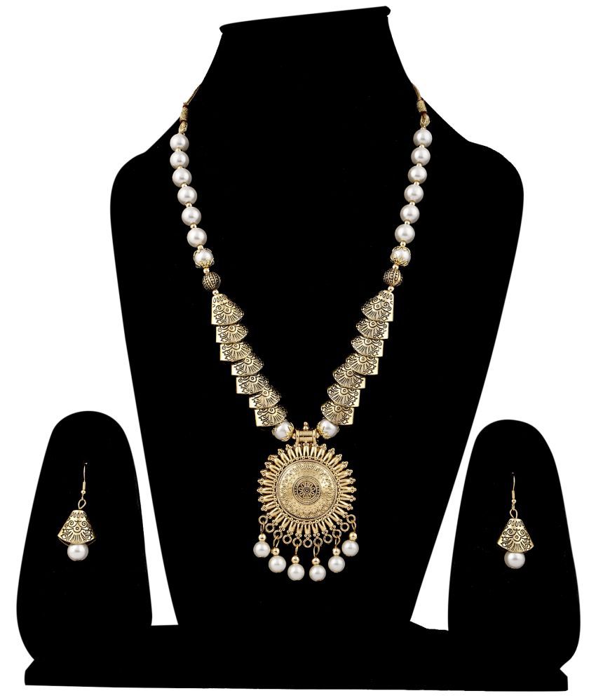     			Sunhari Jewels Golden Alloy Necklace Set ( Pack of 1 )