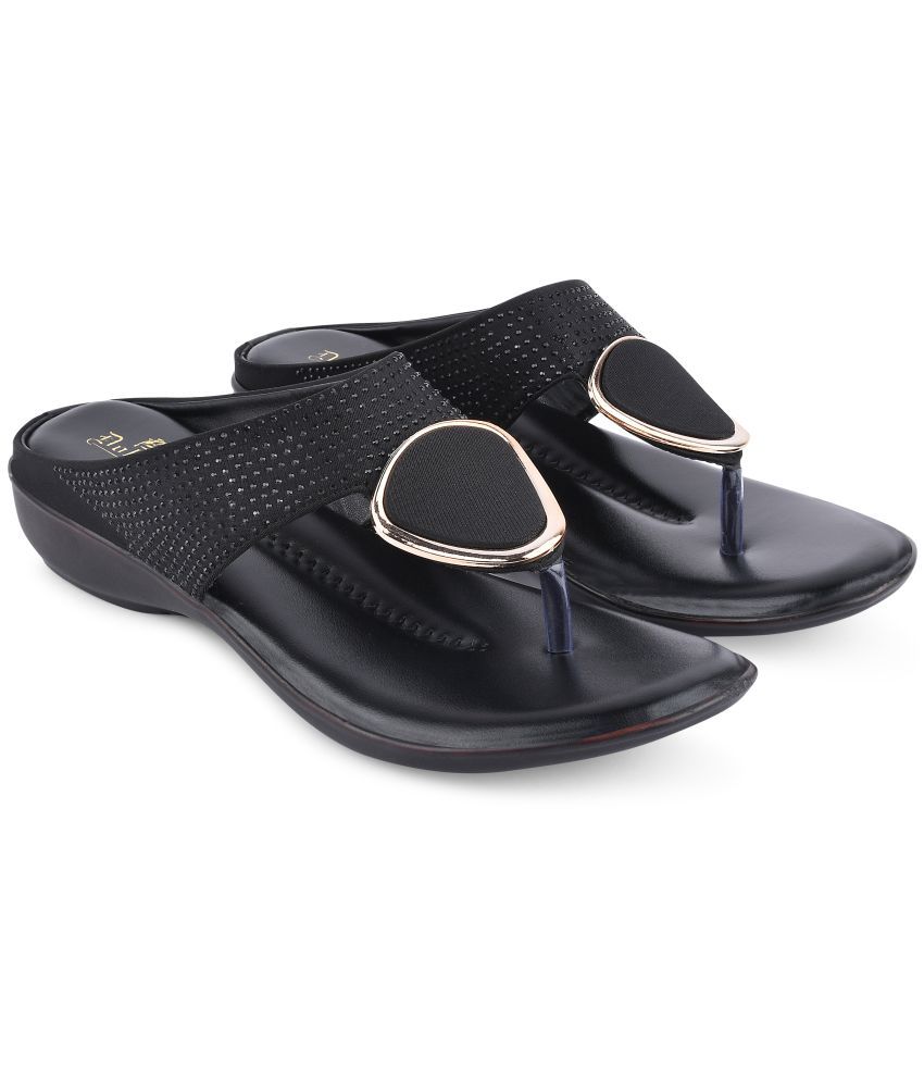     			Dollphin Black Women's Flats