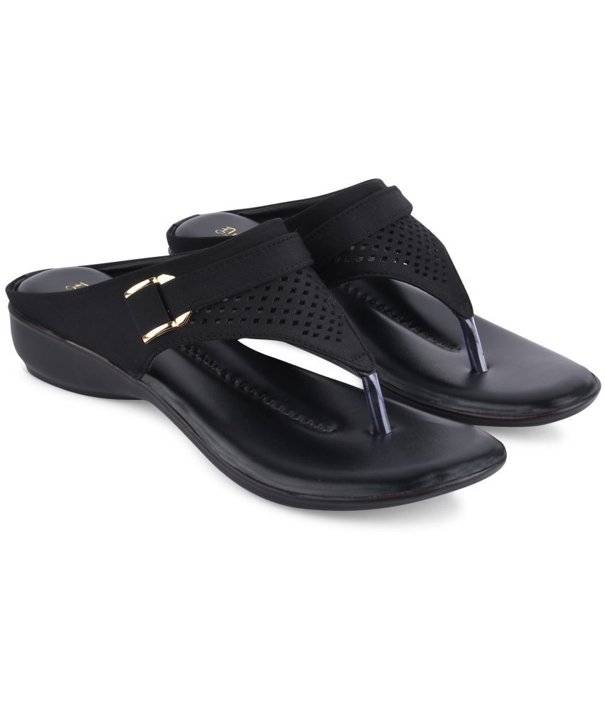     			Dollphin Black Women's Flats