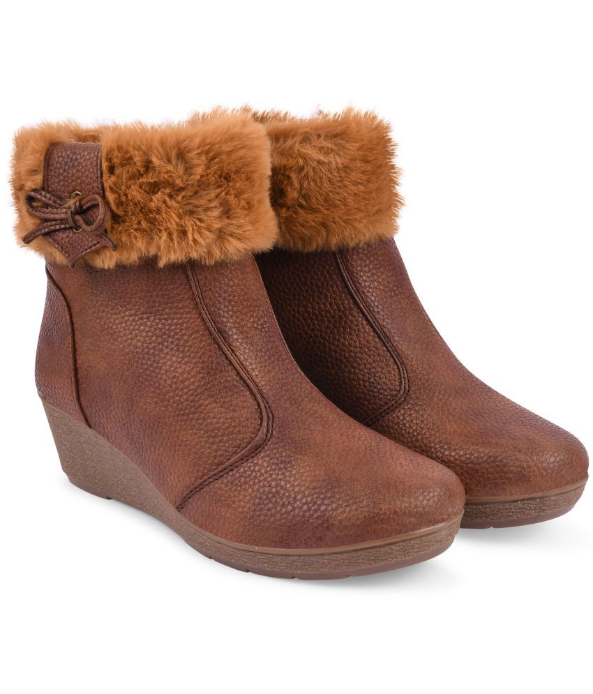     			Dollphin Brown Women's Ankle Length Boots