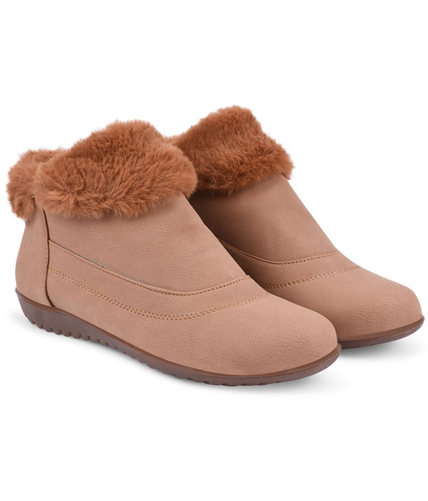     			Dollphin Tan Women's Ankle Length Boots